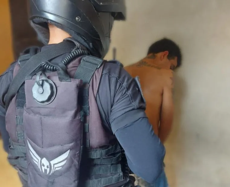 AMENAZABA A VECINOS Y TERMINÓ PRESO