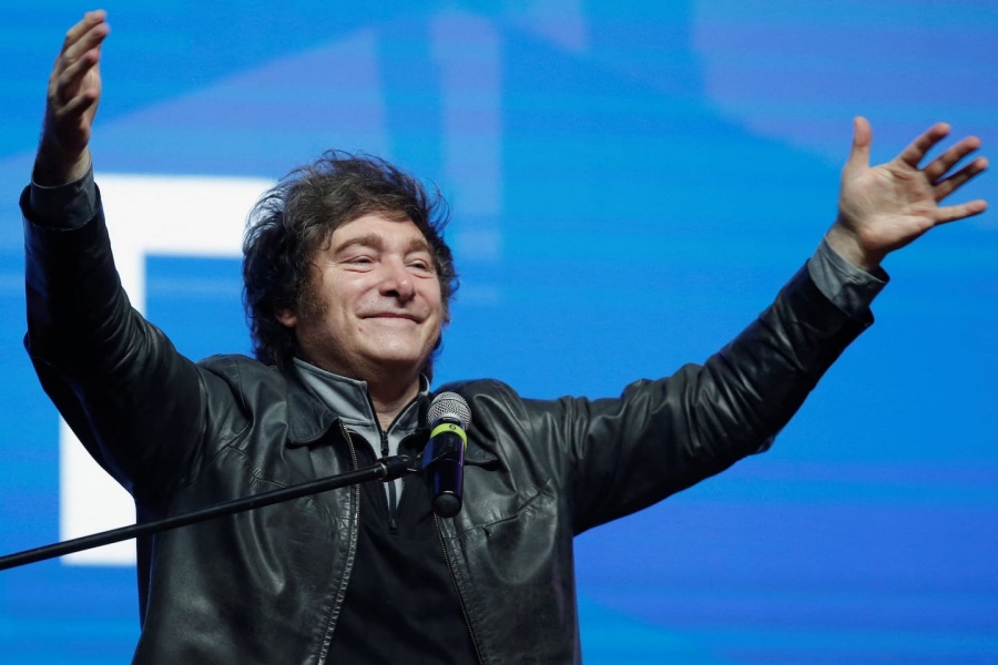 MILEI RATIFICÓ SU PLAN ECONÓMICO: “NOS VAN A SALIR DÓLARES POR LAS OREJAS”